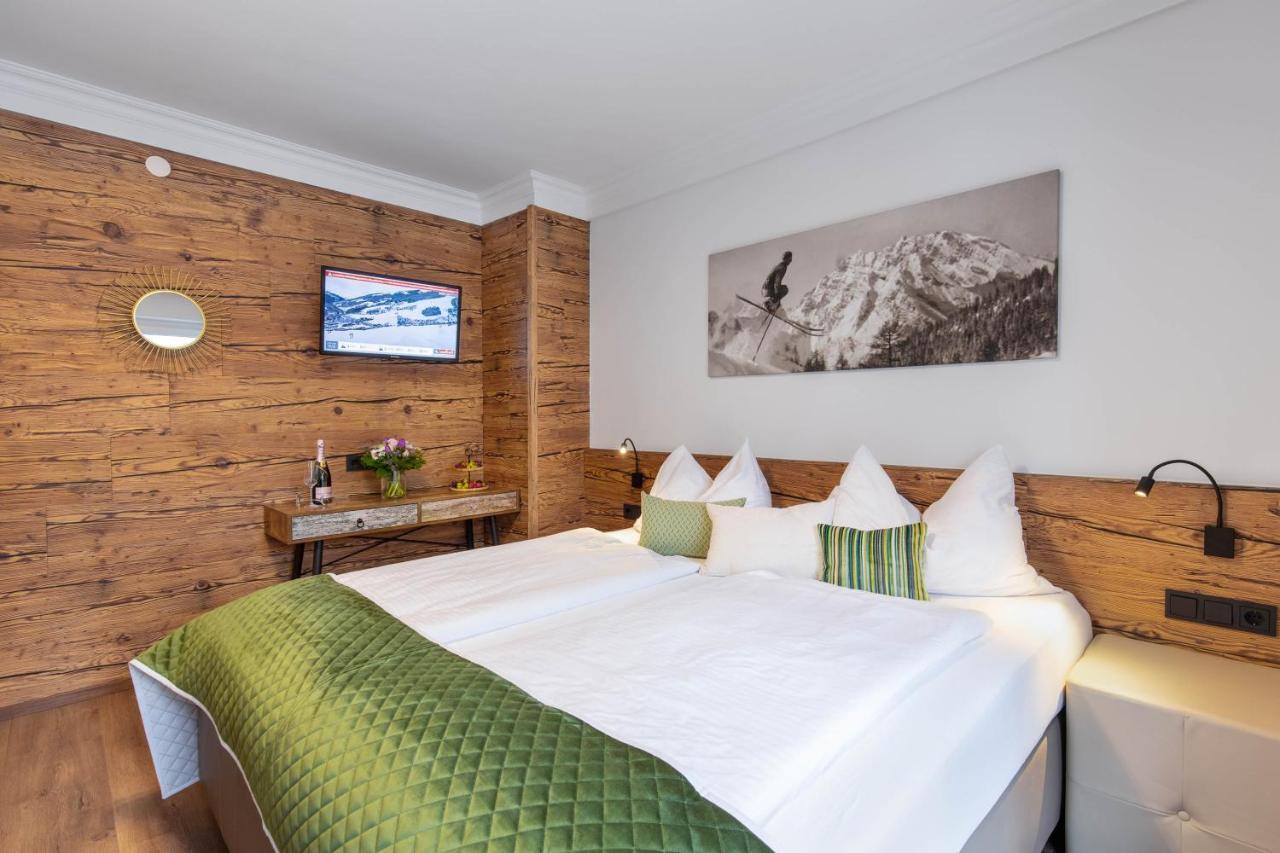 Boutique Hotel Anybody Saalbach-Hinterglemm Exterior foto