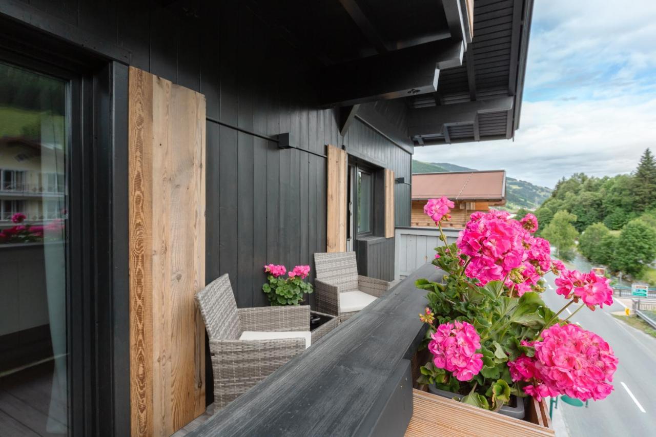 Boutique Hotel Anybody Saalbach-Hinterglemm Exterior foto