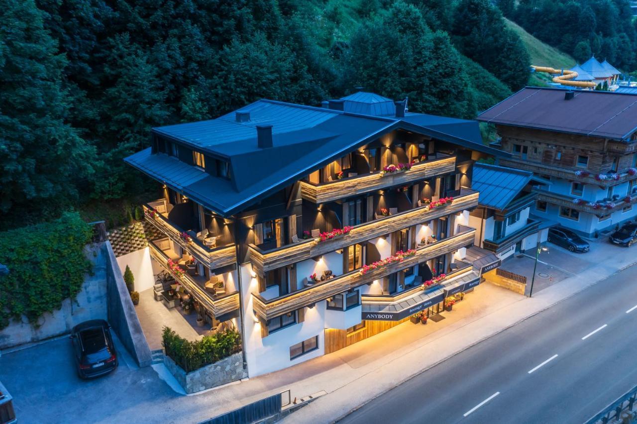 Boutique Hotel Anybody Saalbach-Hinterglemm Exterior foto